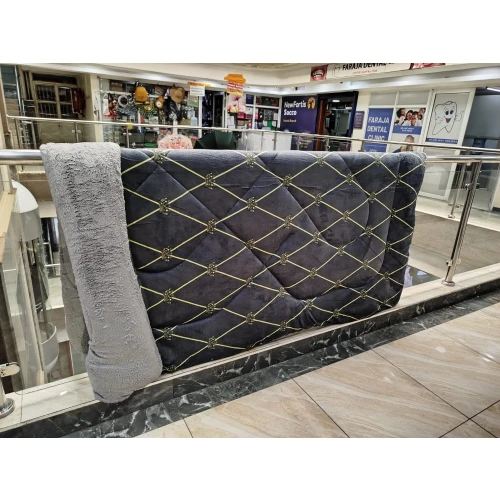 Single Woolen Duvet - Size 5 by 6