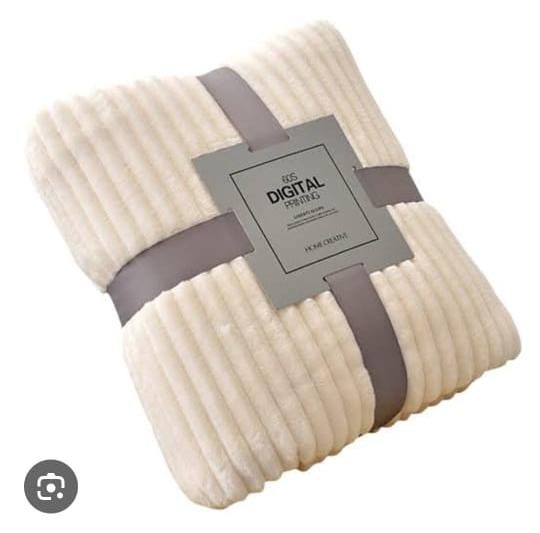 Plain Colour Velvet Fleece Blanket - Image 10