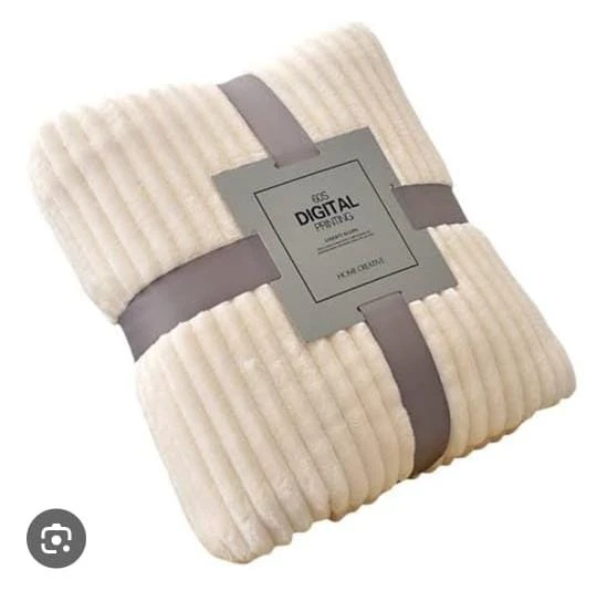 Plain Colour Velvet Fleece Blanket - Image 10