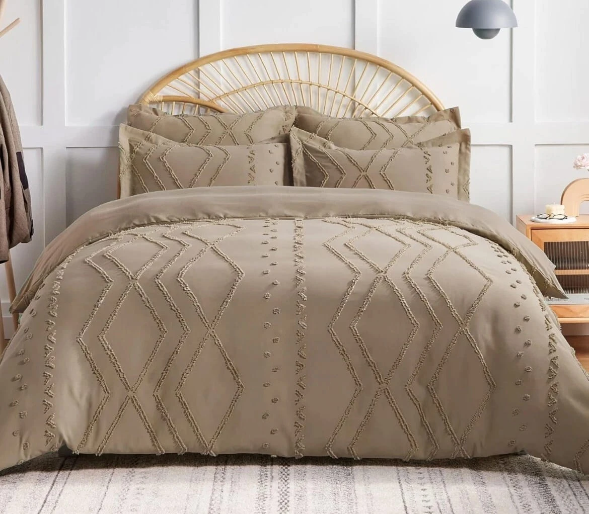 Tufted Duvet - Image 4
