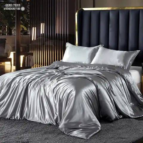 grey Silky duvet cover set . size 6by7 , selling @ksh 3500