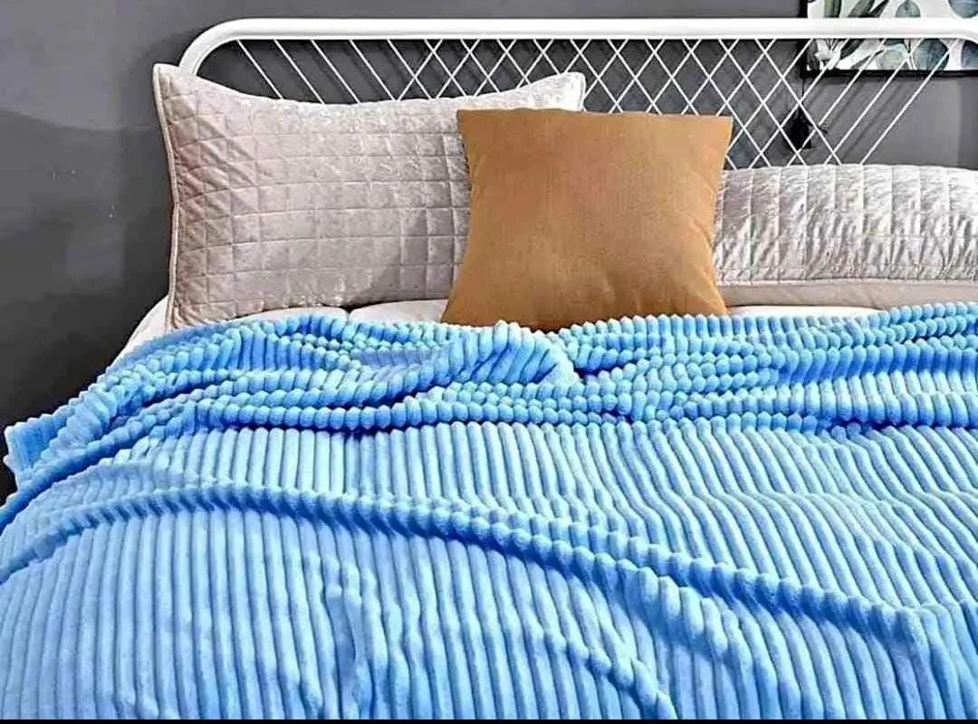 Plain Colour Velvet Fleece Blanket - Image 13